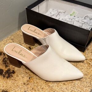 Lulus White Jaymes Closed Toe Faux Leather Block Heel Mules Wedding Office Play